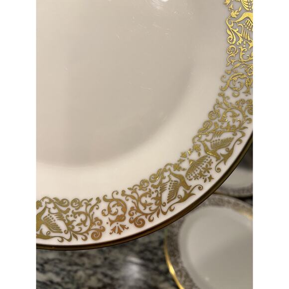 Lenox Tuscany Dinner Plates Gold Scrolls Birds 10 3/4" Ivory Set of 4 - Picture 5 of 10
